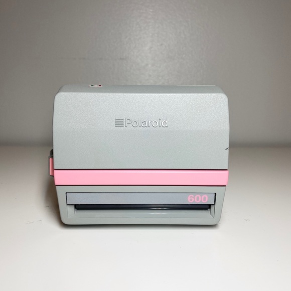 Vintage Polaroid Cool Cam 600 Pink & Gray Film - Picture 5 of 8